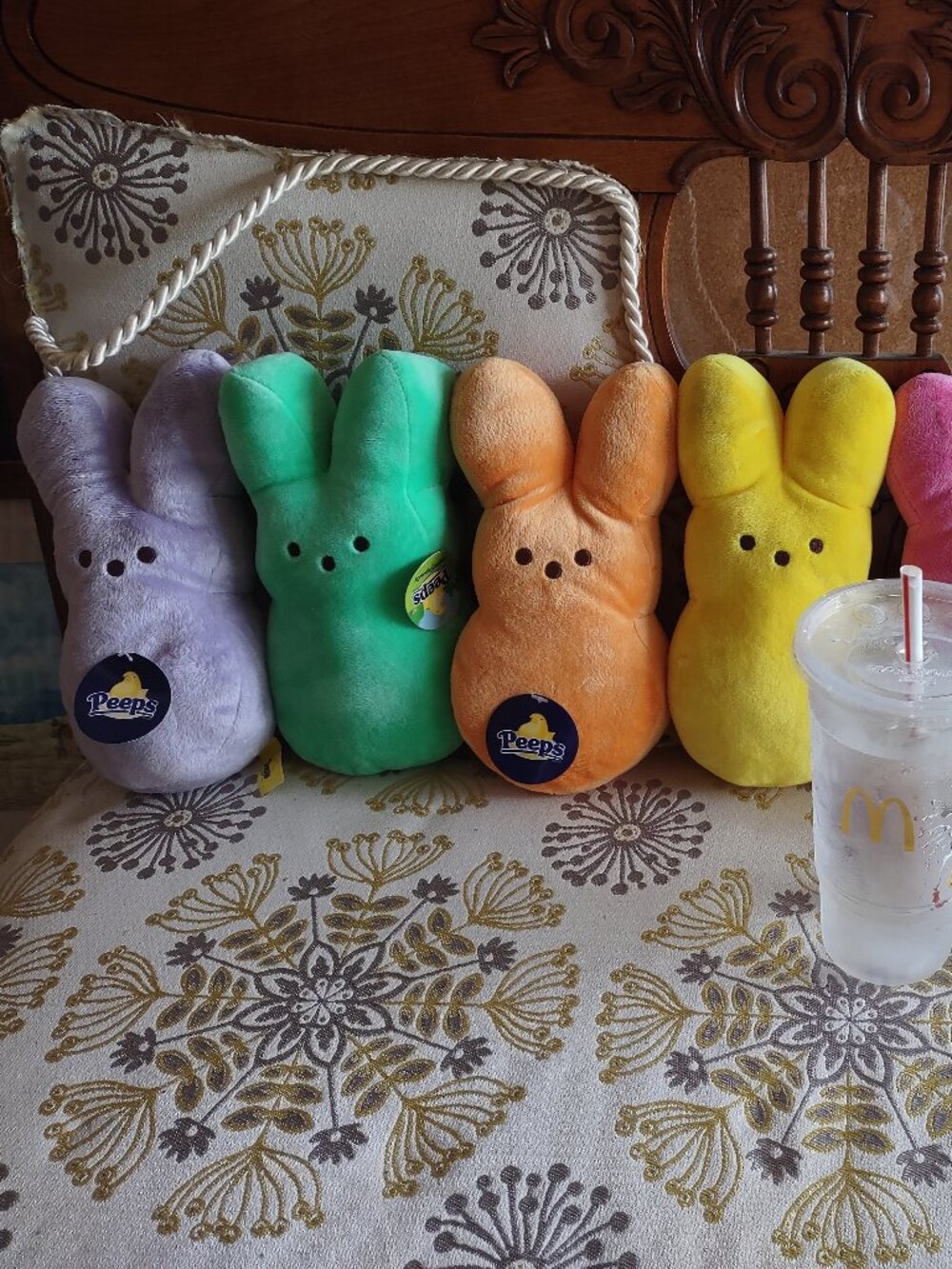 7 Colored Peeps